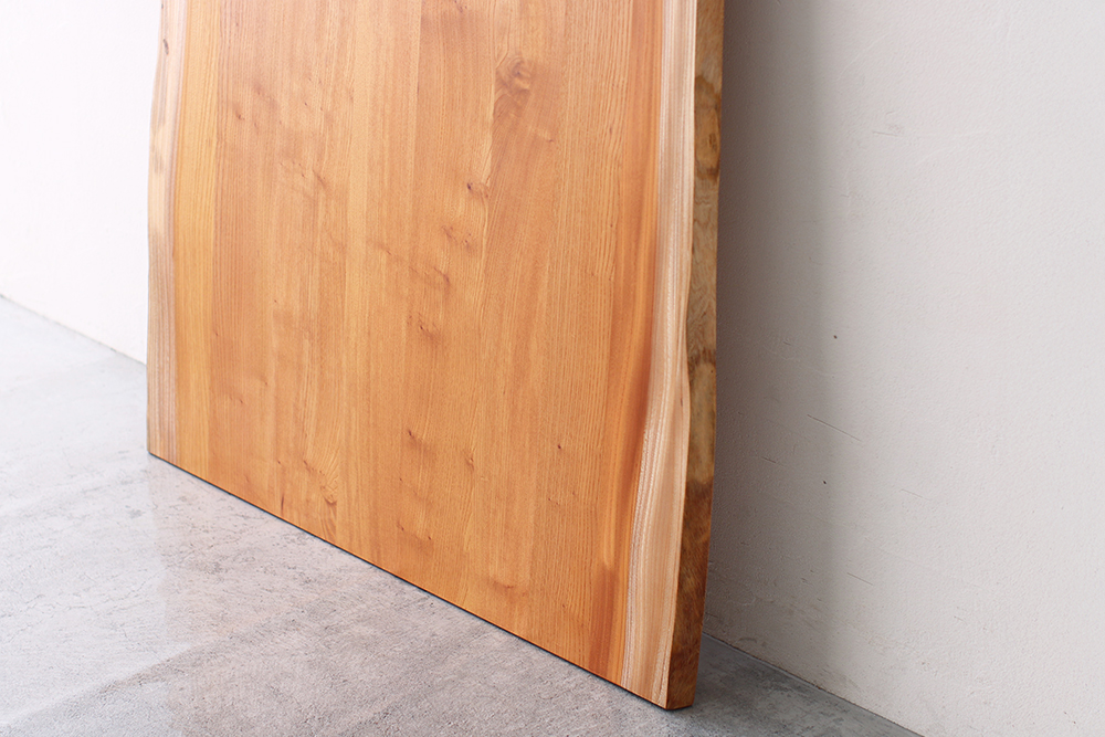 秋山木工WEB / 耳付きケヤキ材ダイニングテーブル幅180cm (1212)